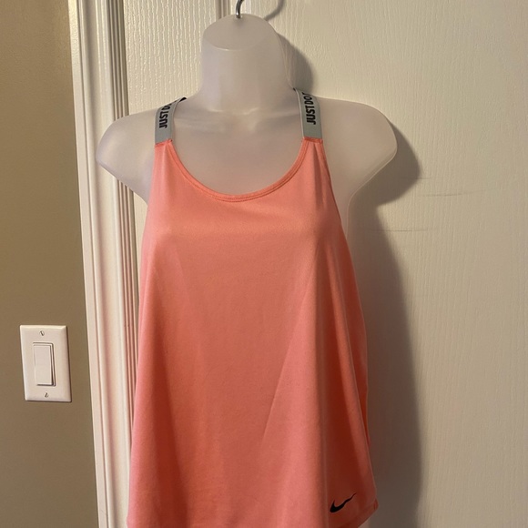 Nike Logo Tank Top. Coral. Size S. Dry-fit. - Picture 4 of 4